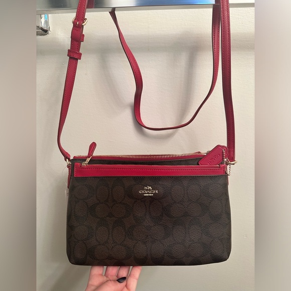 Coach Handbags - NWT Coach Crossbody w/ Extra Pouch